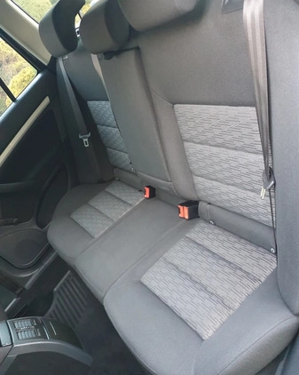 Skoda Octavia cena 25900 przebieg: 233000, rok produkcji 2011 z Ostrzeszów małe 254